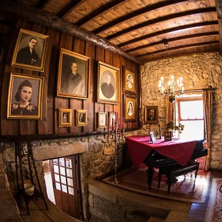 Casa Da Cascalheira * Salzedas